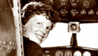 مكتشف "تايتانيك" يفشل في العثور على طائرة "أميليا إيرهارت"