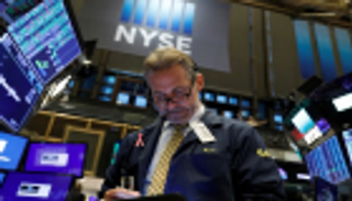 احتجاجات هونج كونج تضرب الأسهم الأمريكية