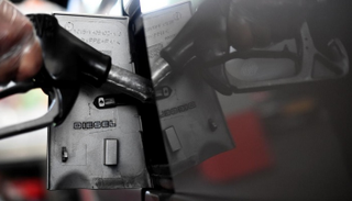 أسعار البنزين تكبح التضخم البريطاني في سبتمبر