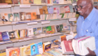 مشاركة هزيلة من خارج السودان في معرض الخرطوم للكتاب