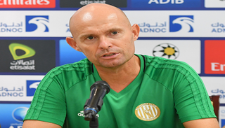 كايزر خلال المؤتمر