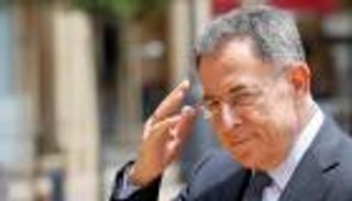 السنيورة: بقاء السلطة بيد "حزب الله" لن يحل أزمة لبنان