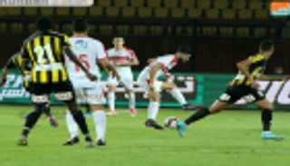 الزمالك يقتنص صدارة الدوري المصري مؤقتا بالفوز على المقاولون