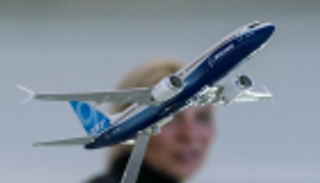 ثلث موظفي "بوينج" تعرضوا لضغوط تخص سلامتهم