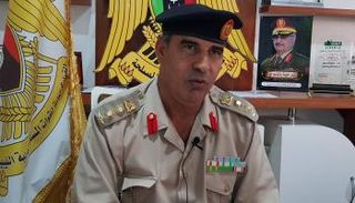  العقيد عقيلة الحسوني قائد منطقة الخليج العسكرية