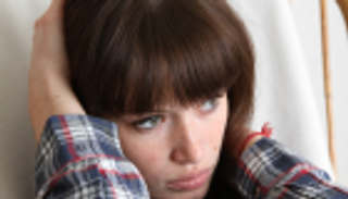 8 مشاكل صحية يفرزها التوتر.. الجوع والعصبية أبرزها