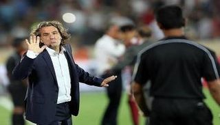 دانييل كارينيو مدرب الوحدة السعودي