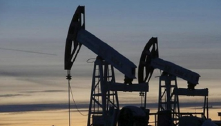 أضرار الحرب التجارية تضرب أسعار النفط