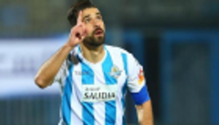 السعيد يسجل هدفه الـ95 وبيراميدز ينجو من انتفاضة متأخرة