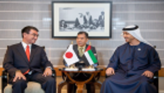 الإمارات واليابان تبحثان التعاون العسكري والدفاعي