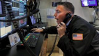 استثمارات متعاملين أمريكيين في البورصة قيد التحقيق بفعل تغريدات ترامب