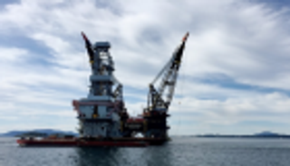 النفط يرتفع إلى 59.70 دولار بدعم آمال التجارة