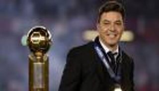 مدرب ريفر بليت يرفع القبعة للاعبيه رغم الهزيمة أمام بوكا جونيورز