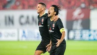 أوراوا ريد دياموندز 