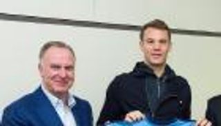 نوير ورومينيجه ينتقدان "لامبالاة" بايرن أمام أولمبياكوس