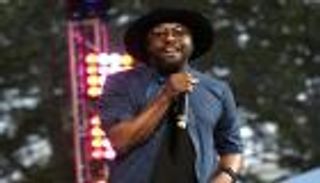 عرض متميز للفنان العالمي ويل.آي.آم في افتتاح "فيرست جلوبال"