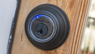 مساعدات جوجل وأمازون الذكية.. جواسيس بالمنزل