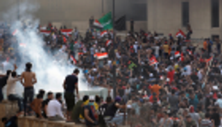 ساحة التحرير وجسر الجمهورية.. شريان الثورة ضد نفوذ إيران بالعراق