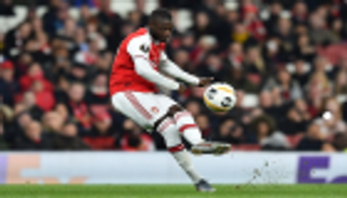 الإنجليز بالعلامة الكاملة أوروبيا.. وبيبي يكرر إنجاز سواريز