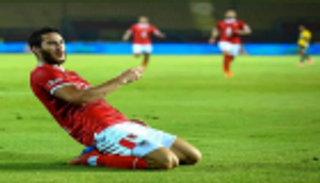 الدوري الإيطالي يهدد مسيرة رمضان صبحي مع الأهلي المصري