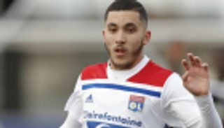 مانشستر يونايتد يغري موهبة الجزائر بـ10 ملايين يورو