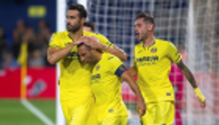 فياريال يسحق ألافيس ويطارد برشلونة وريال مدريد