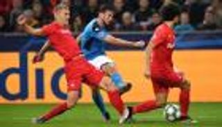 رئيس نابولي يحدد سعرا خياليا لبيع فابيان رويز