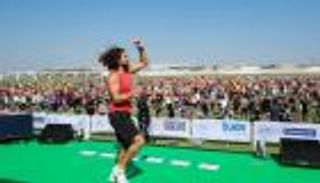 ”ذا بودي كوتش“ يقود الجماهير لتحطيم الرقم القياسي في تحدي اللياقة