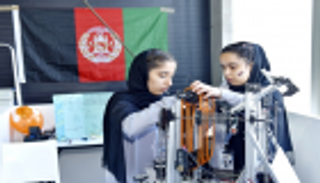 "الحالمات الأفغانيات" تنافسن على لقب "فيرست جلوبال" بدبي