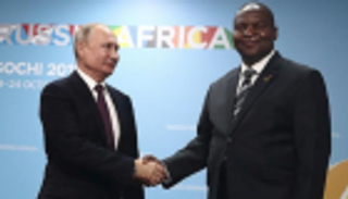 روسيا تجري محادثات لافتتاح أول قاعدة عسكرية لها بأفريقيا