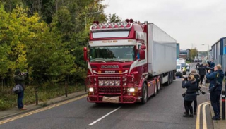 الشاحنة التي كانت تحمل الجثث في بريطانيا