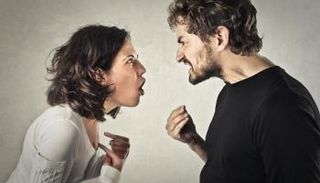 تطارد طليقها لتعويضها عن "الطبخ" خلال زواجهما