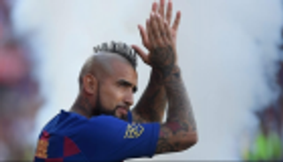 فيدال يهدد برشلونة بورقة إنتر ميلان