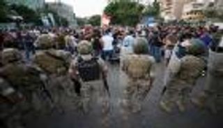 الجيش اللبناني يطلق الغاز لتفريق معتصمين بعكار