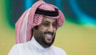 تركي آل الشيخ يقترح إقامة ودية بين ألميريا والأهلي المصري