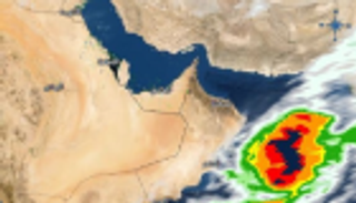 إعصار كيار يتراجع إلى الدرجة الثانية واستمرار تحركه باتجاه الغرب