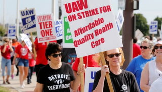 جنرال موتورز تتكبد خسائر جسيمة نتيجة إضراب العمال- رويترز