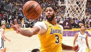 أنطوني ديفيز