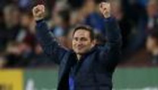 لامبارد فخور بتمسكه بناشئي تشيلسي بعد هزيمة يونايتد الثقيلة