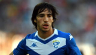 مانشستر يونايتد يجهز عرضا ضخما لخطف "بيرلو الجديد"