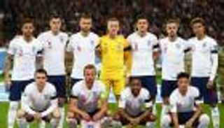 إنجلترا تستعد للمباراة الـ1000 بقمصان استثنائية