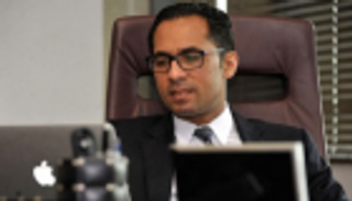 أصغر ملياردير أفريقي: طلبت من الخاطفين أن يطلقوا عليّ النار 