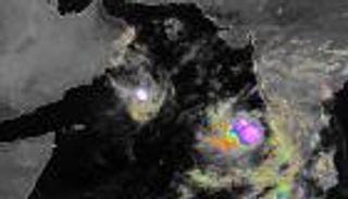 "كيار" يتراجع إلى عاصفة.. و"مها" تتحول إعصارا الجمعة