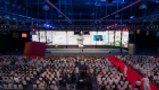 حاكم الشارقة يدشن نسخة جديدة من "أسطورة القرصنة العربية في الخليج"