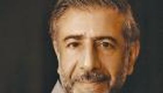 وفاة الشاعر الأردني أمجد ناصر عن 64 عاما