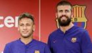 لاعبو برشلونة ضحوا بمرتباتهم لإعادة نيمار إلى الفريق