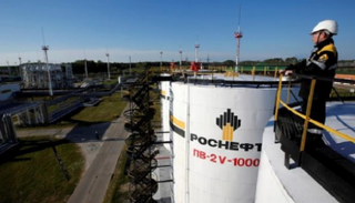 منشأة تتبع شركة روسنفت، أكبر منتج روسي للنفط