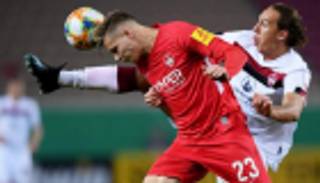 بالفيديو.. ذكاء مهاجم يمنح فريقه هدفا سهلا في كأس ألمانيا