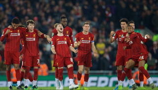 احتفال ليفربول بالفوز على أرسنال