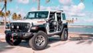 لعشاق سيارات جيب.. نسختان من طرازي "رانجلر" و"جلاديتور"